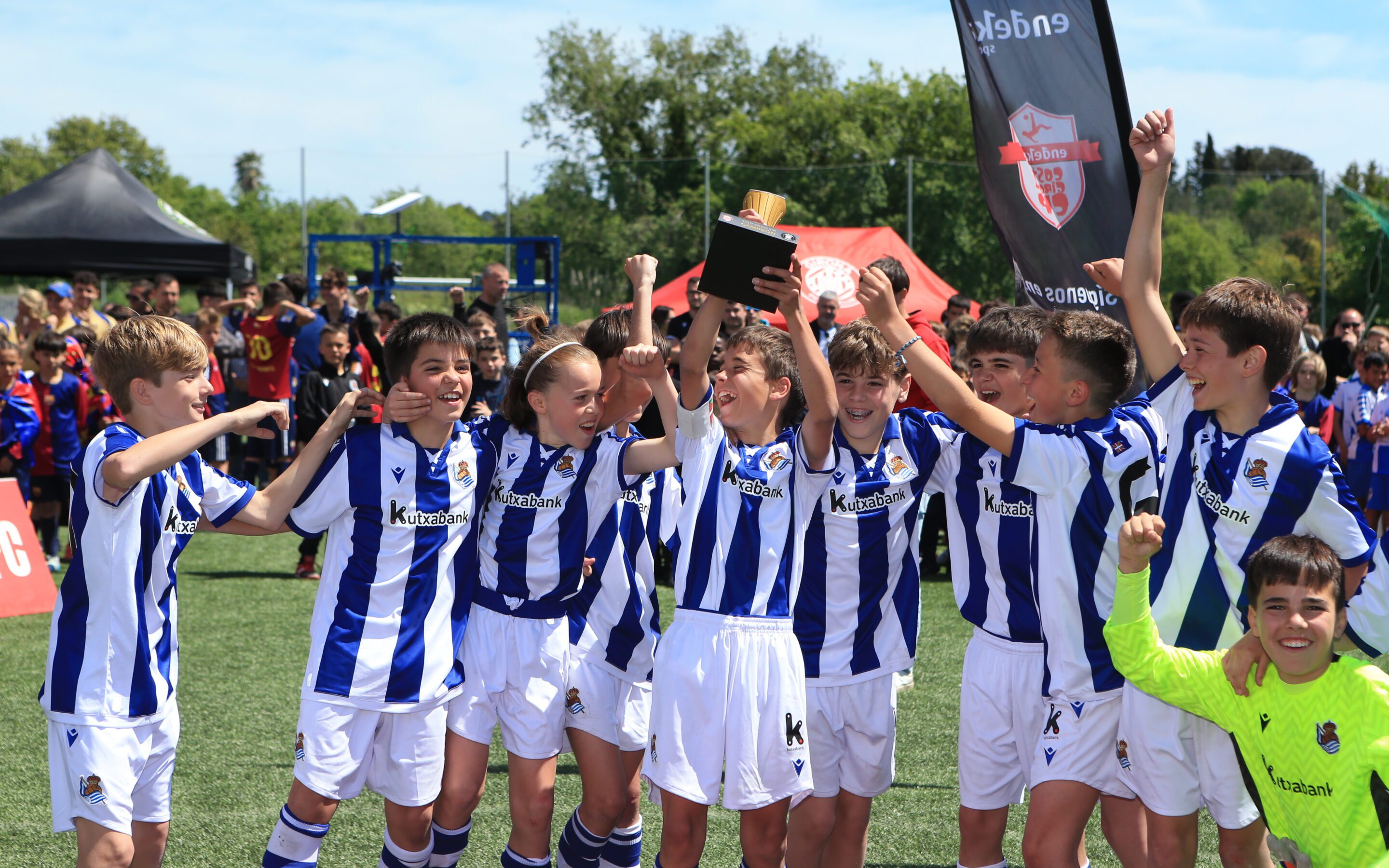06_DOMINGO_CGCE_25_CAMPEONES_10