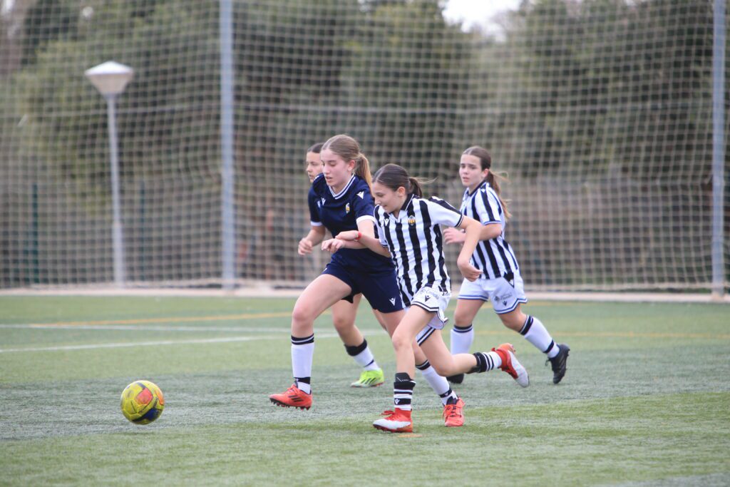 El CD Castellón jugará el torneo de fútbol femenino y masculino Endeka Sports Cup Salou de carnaval 2026.