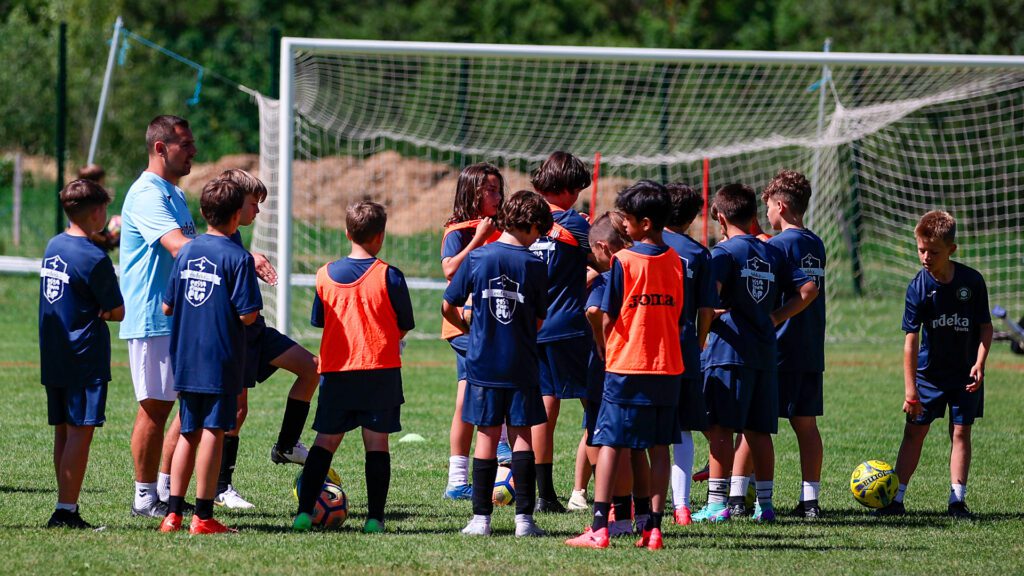 Campus de fútbol de verano, Campus PRO de Endeka Sports