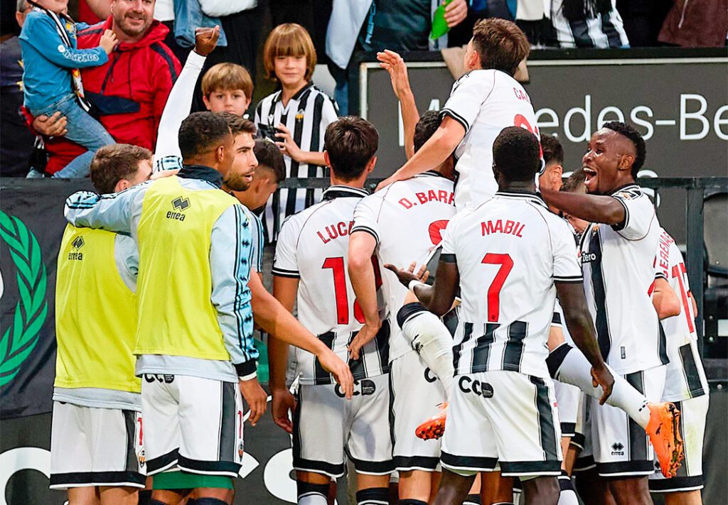 CD Castellón y Real Sociedad B protagonizaron el partido loco de la jornada de LaLiga Hypermotion-