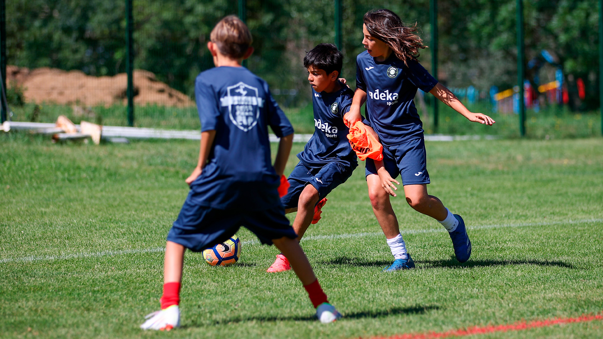 El campus de fútbol de verano Campus PRO está enfocado a fútbol masculino y fútbol femenino.