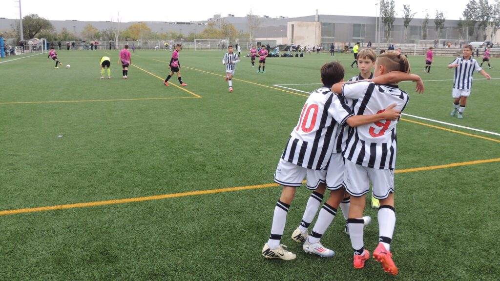 La Costa Azahar acogerá el torneo de fútbol Endeka Sports Cup CD Castellón.