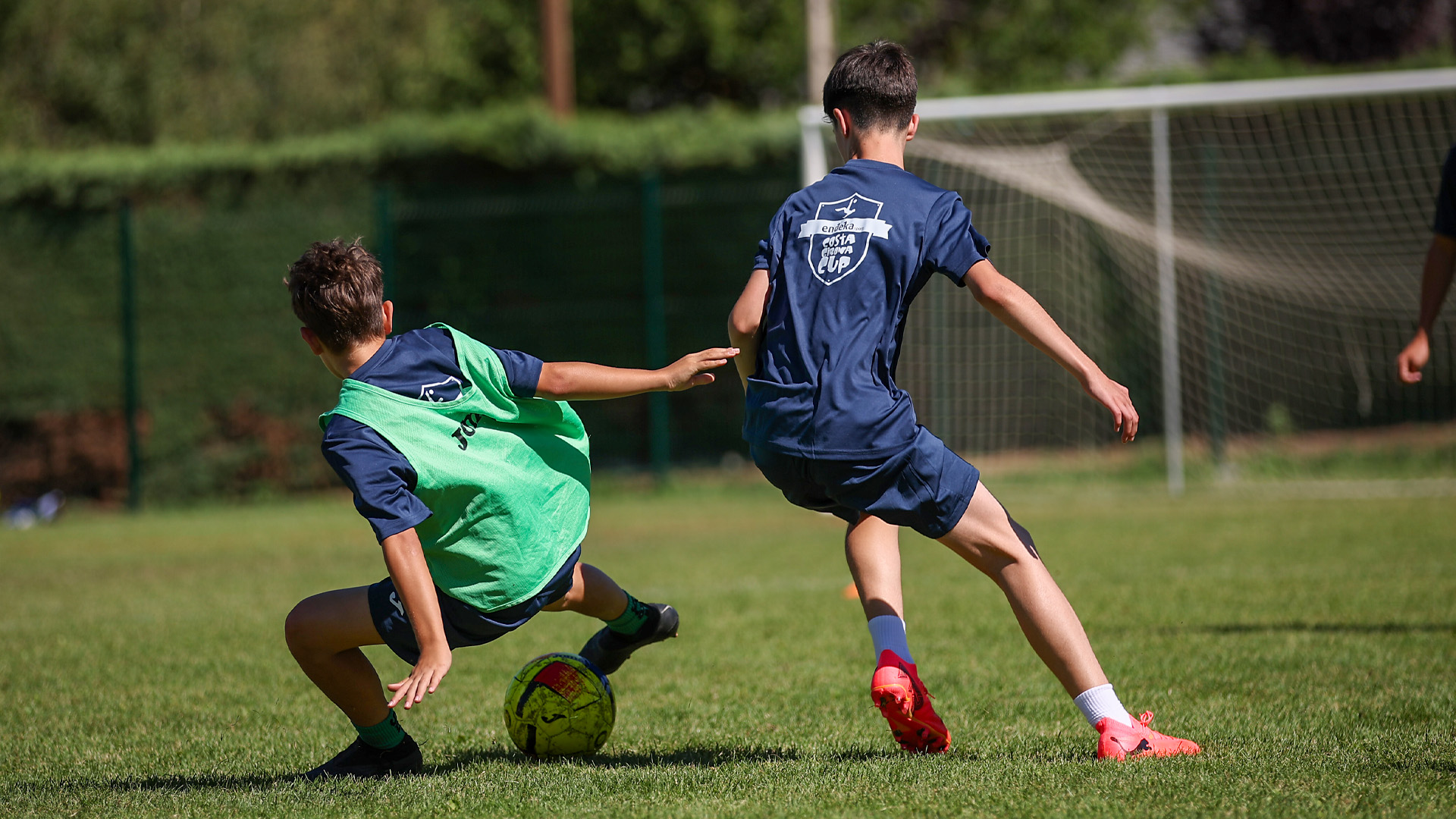 El Campus PRO es un campus de fútbol masculino y femenino en verano.